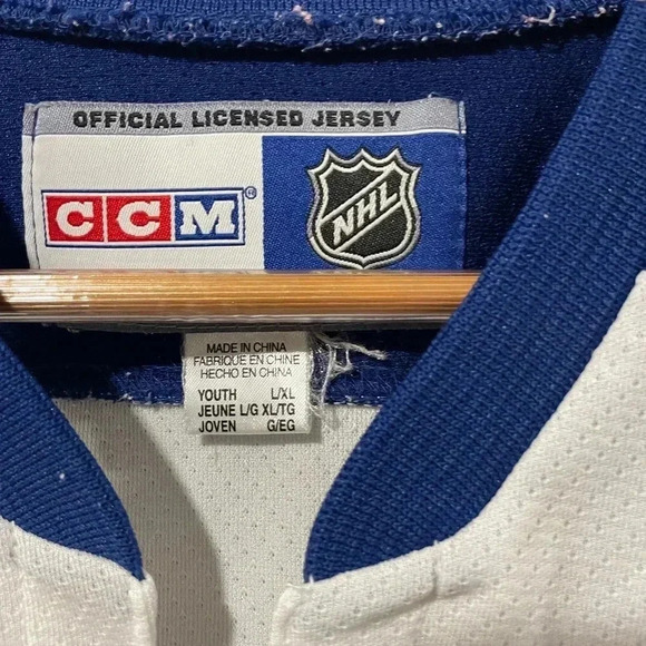 Toronto Maple Leafs CCM Air Knit NHL Hockey Jersey - Picture 4 of 8